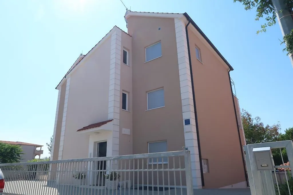Villa Sunshine Trogir Apartment