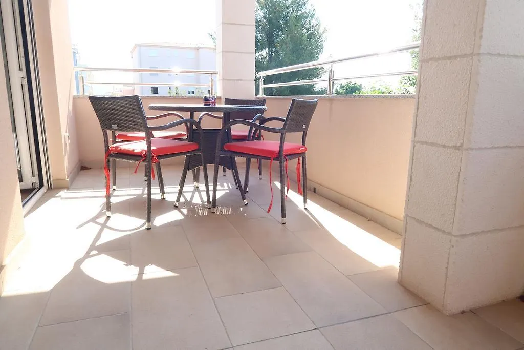 Villa Sunshine Trogir 0*,  Croatia